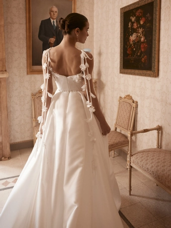 Ricca Sposa Style #25-011(3) #4 backface vertical cropped thumbnail