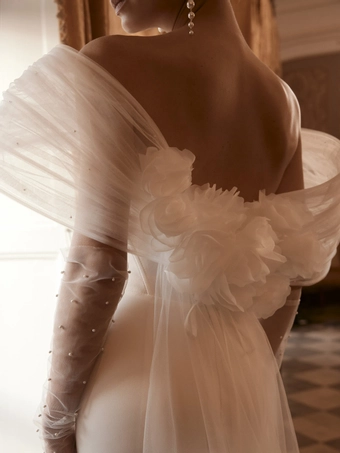 Ricca Sposa Style #25-015(3) #4 backface vertical cropped thumbnail