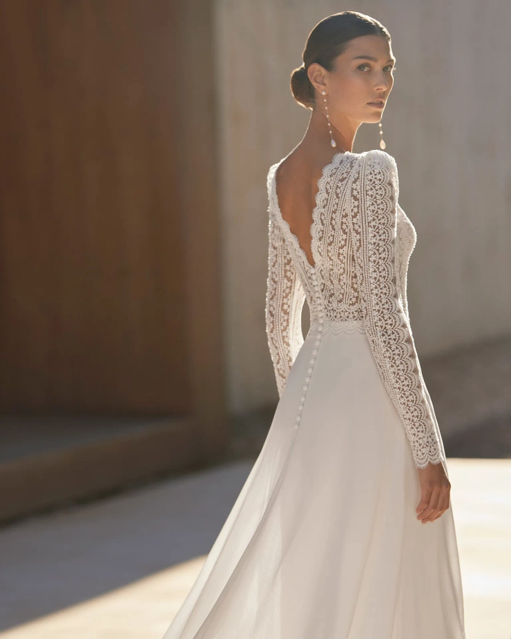 Rosa Clara Style #9A13 #3 backface vertical cropped picture
