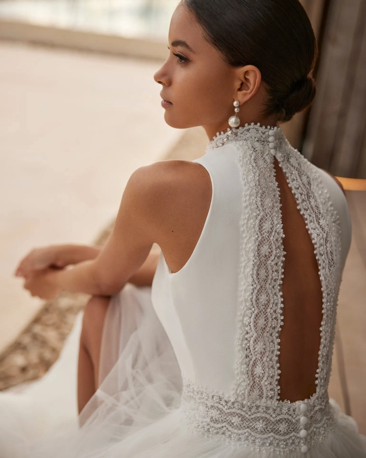 Rosa Clara Style #9A15 #2 backface vertical cropped picture