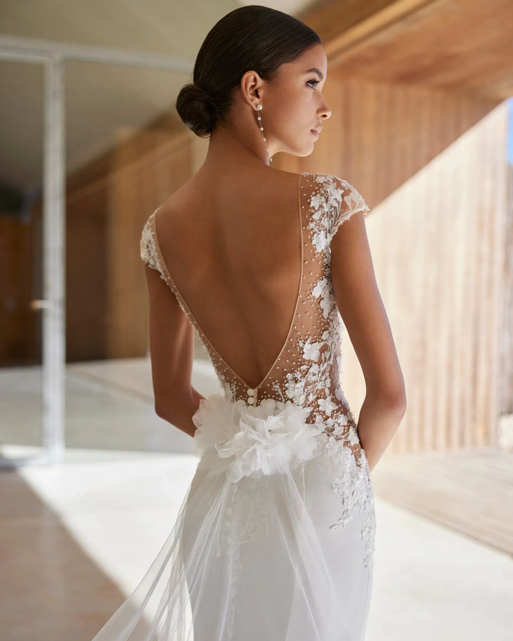 Rosa Clara Style #9A21 #3 backface vertical cropped picture