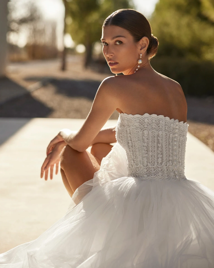 Rosa Clara Style #9A33 #3 backface vertical cropped picture