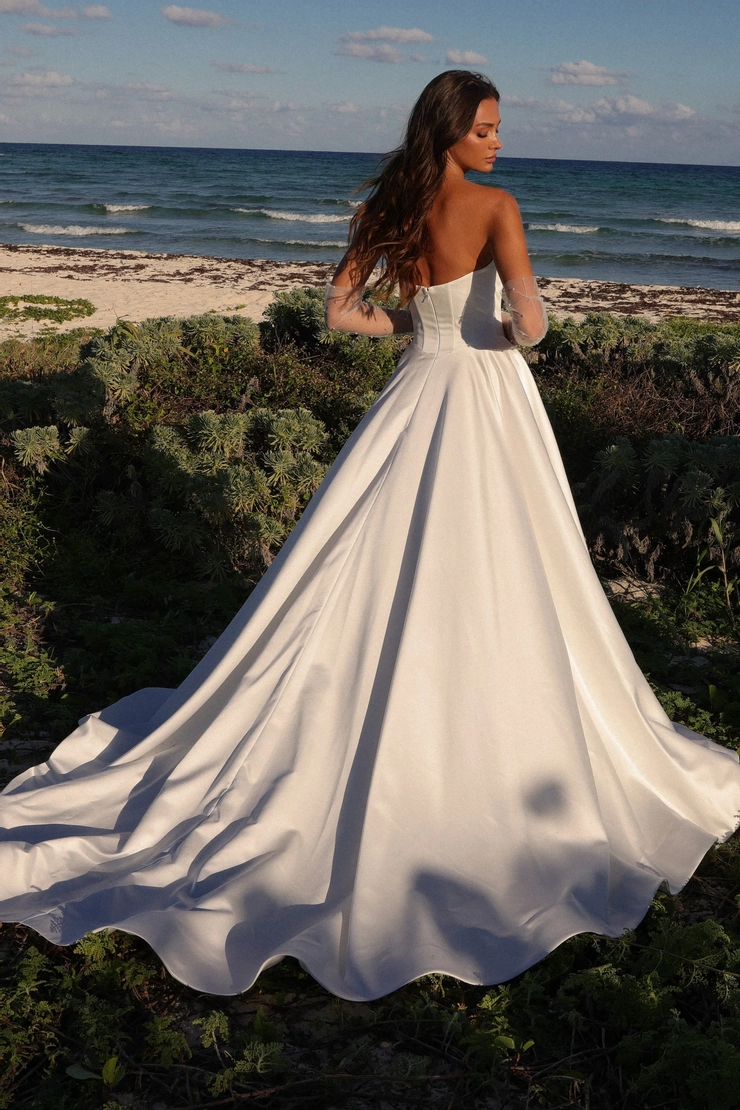 JH Bridal by Jimme Huang Backface Thumbnail Image