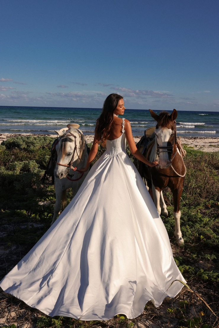 JH Bridal by Jimme Huang Backface Thumbnail Image