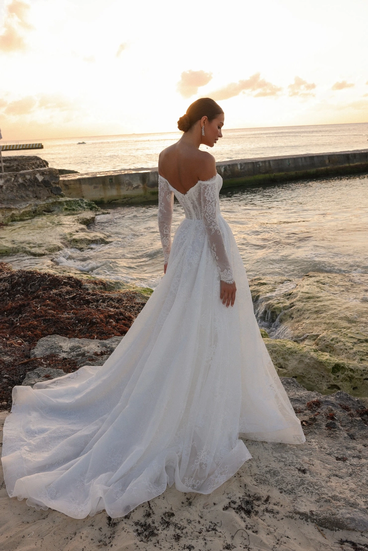 JH Bridal by Jimme Huang Backface Thumbnail Image