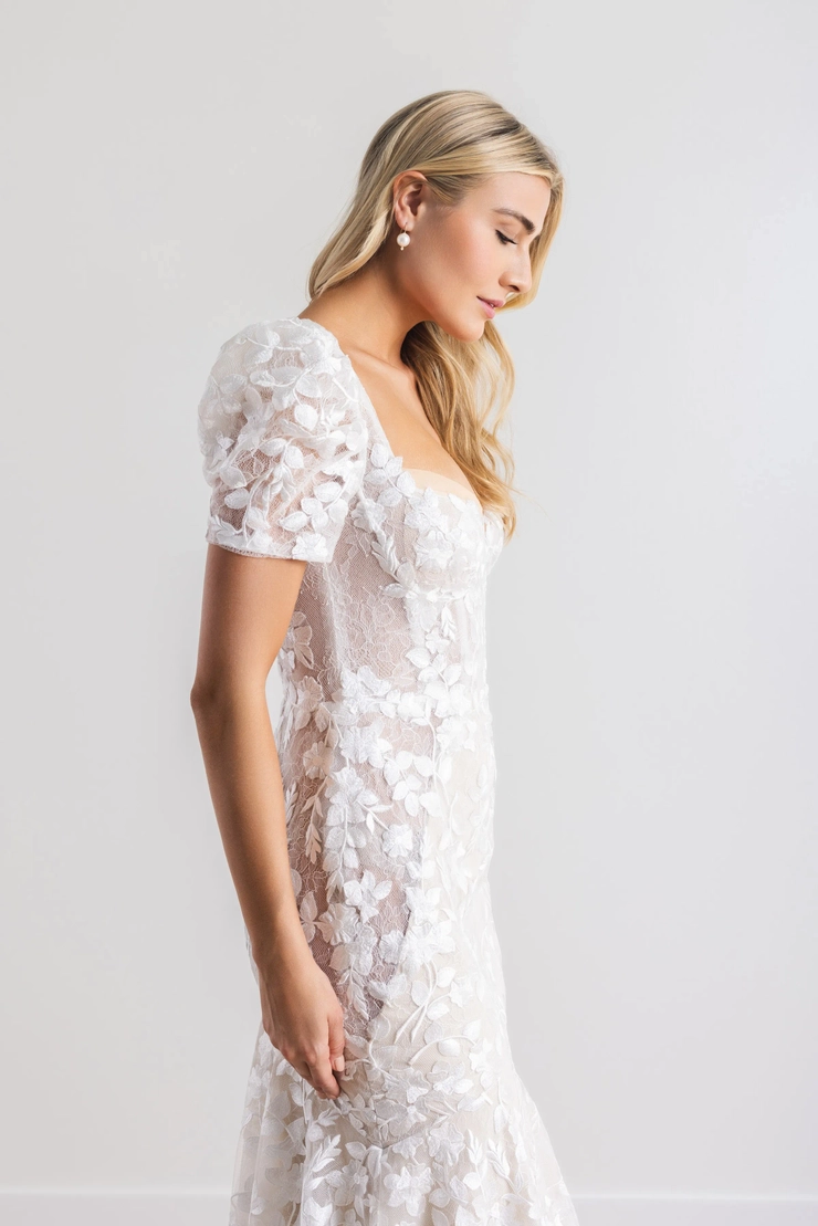 Locket Declan Style #14131 #6 frontface vertical cropped picture