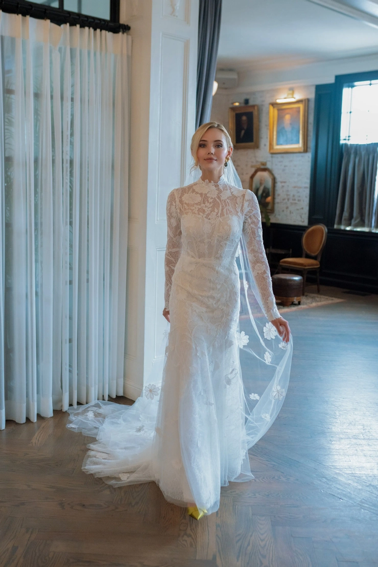 Locket Taya Style #14132 #1 frontface vertical picture