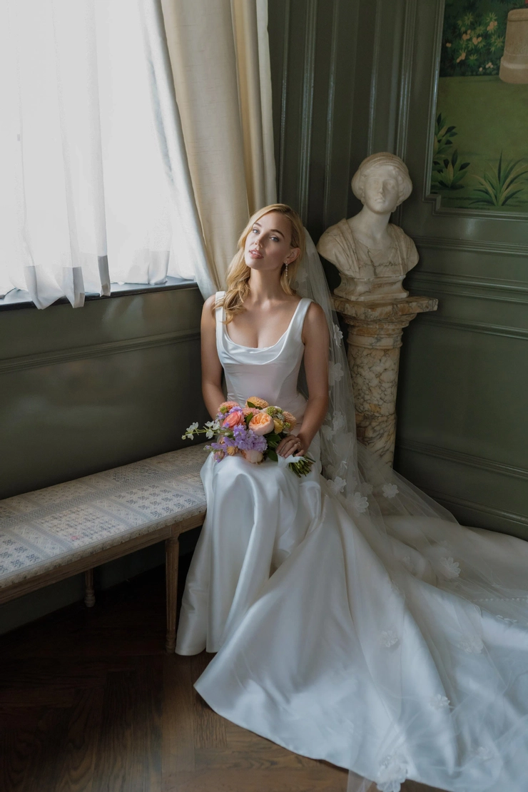 Locket Hadley Style #14212 #1 frontface vertical picture