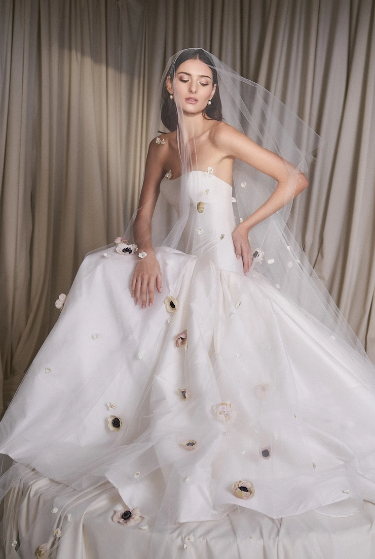 Watters Sunny 69318B #1 frontface vertical picture