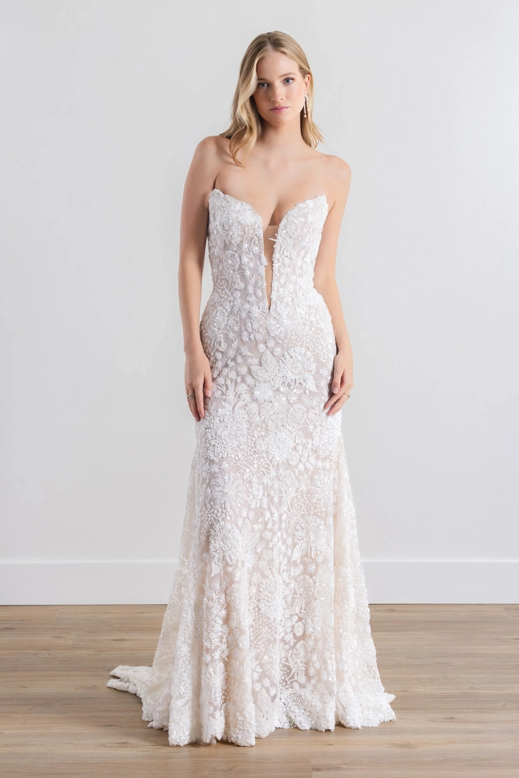 Watters Cassandra 69406B #1 frontface vertical picture