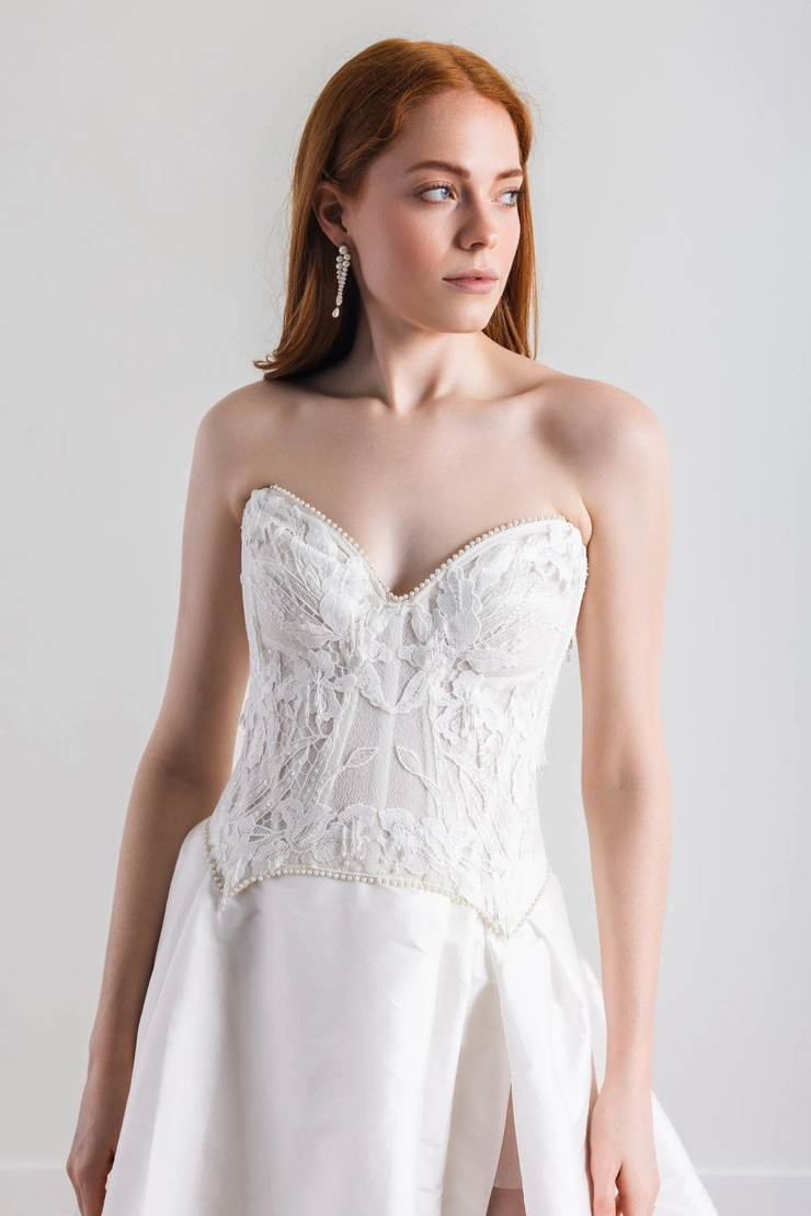 Willowby Dawn 54404 #5 frontface vertical cropped picture