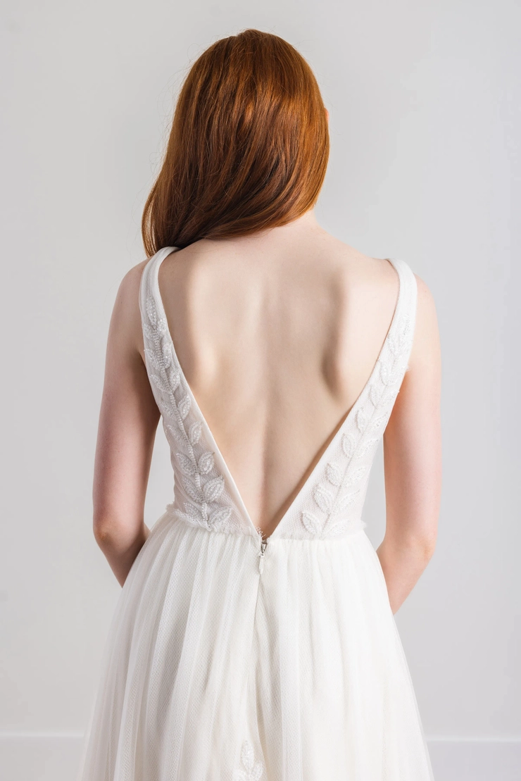 Willowby Ferry 54612 #7 backface vertical cropped picture