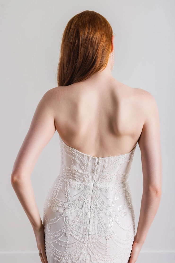 Willowby Petra 54614 #7 backface vertical cropped picture