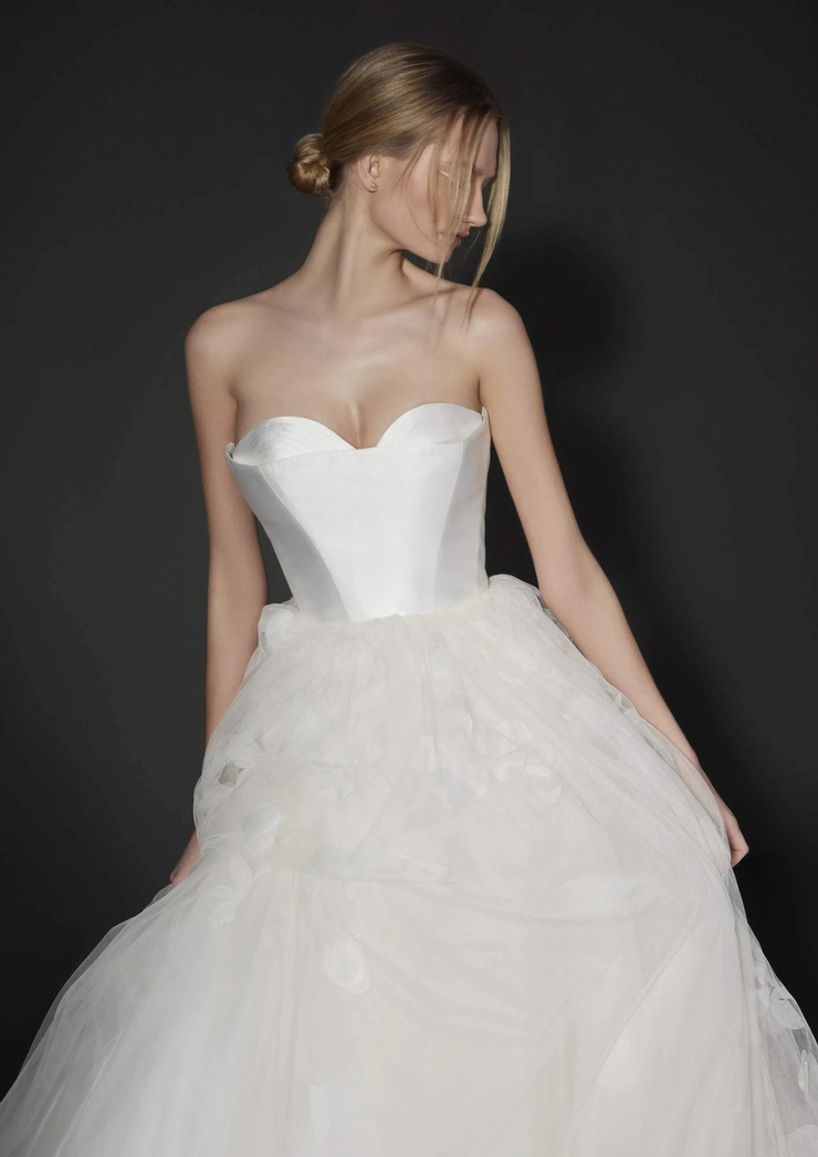 Pronovias Aleu