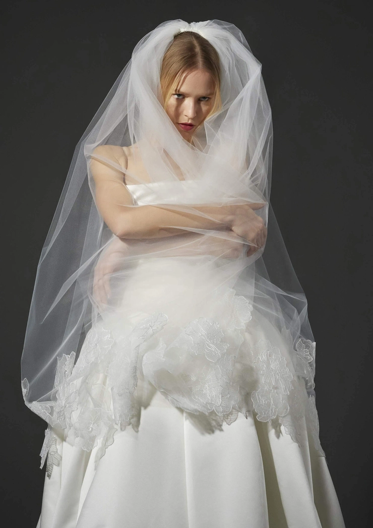 Pronovias Axelle