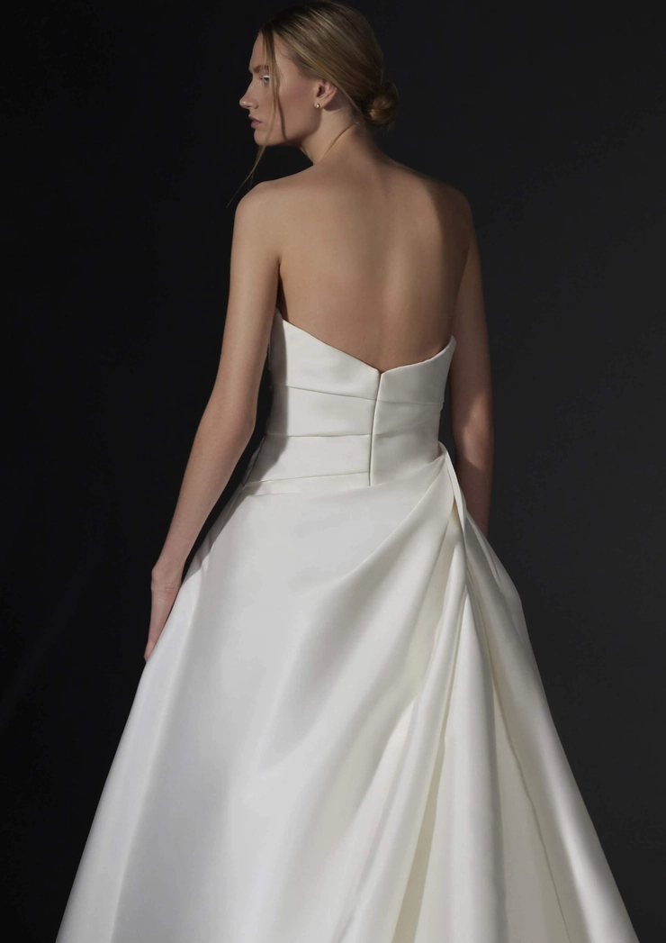 Pronovias Jadeau