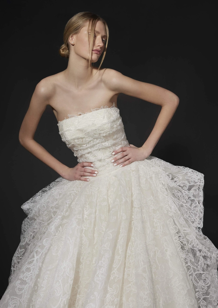 Pronovias Roux