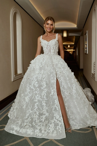 La Premiere Irene #0 default frontface vertical thumbnail