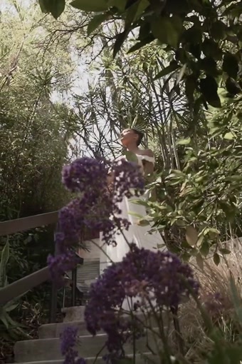 Madrid #1 autoplay loop mute thumbnail