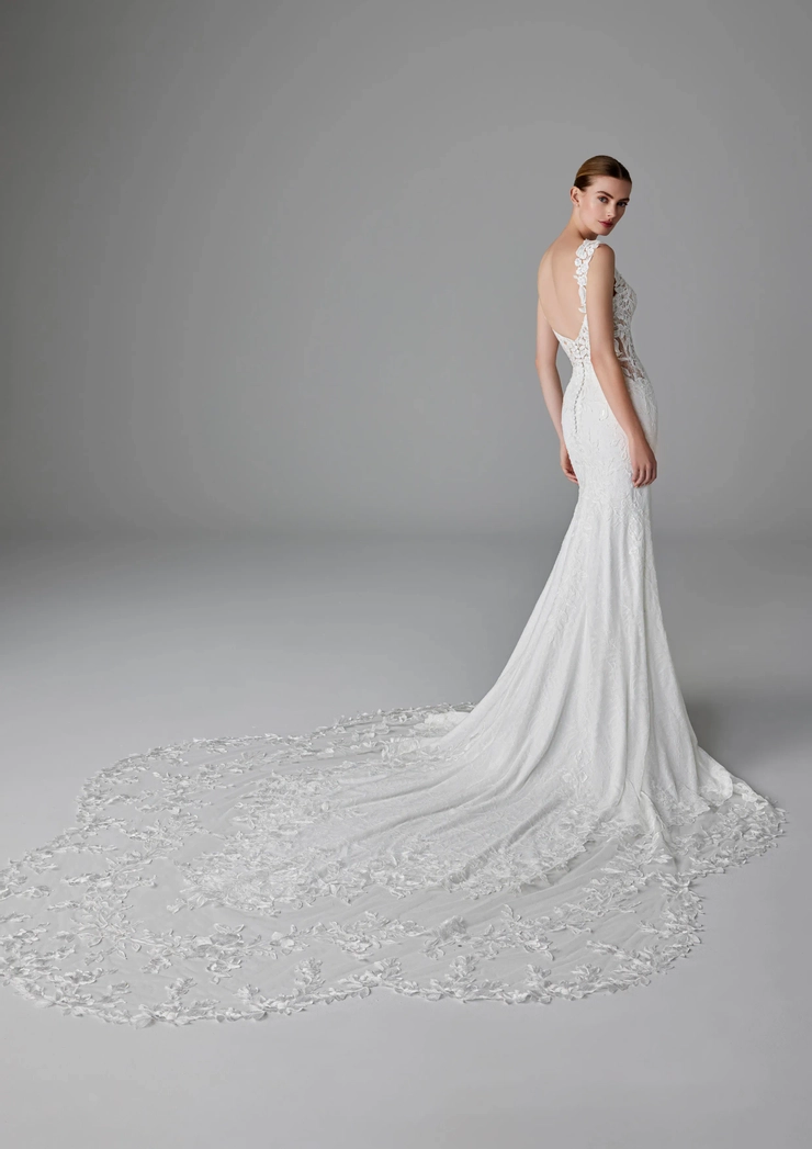 Pronovias Dion