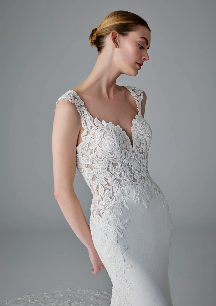 Pronovias Dion