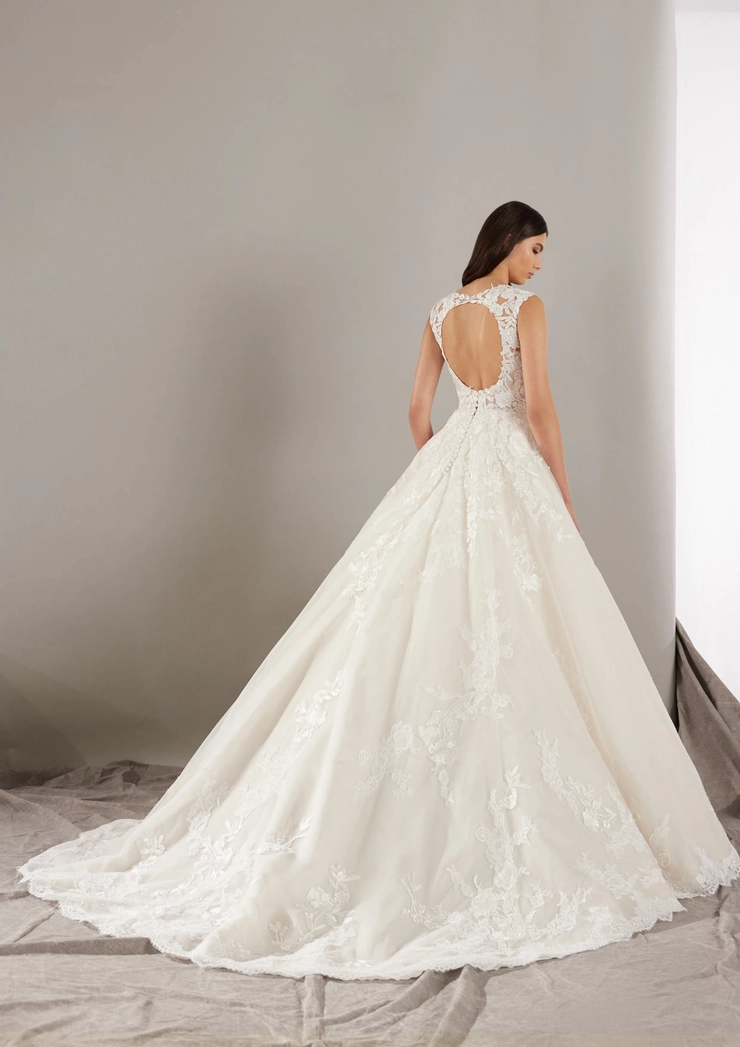 Pronovias Ever