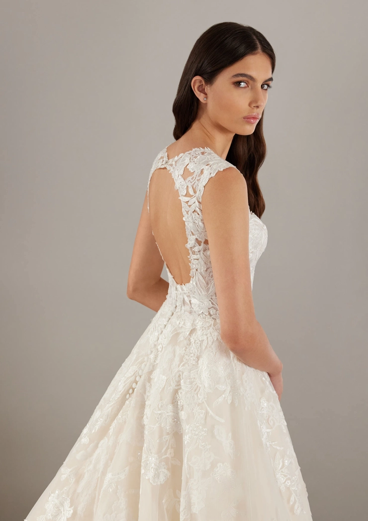 Pronovias Ever