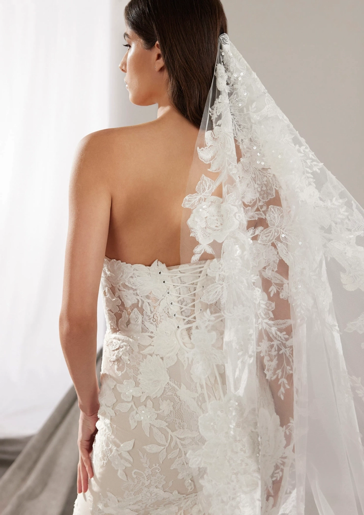 Pronovias Hart