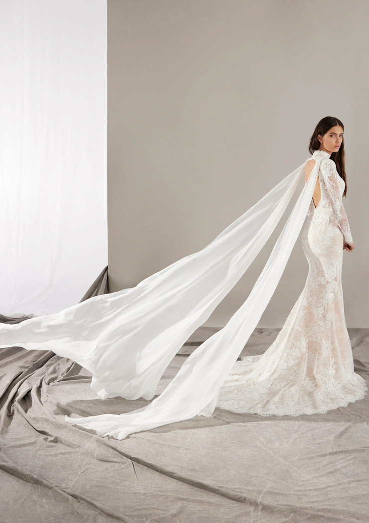 Pronovias Leith