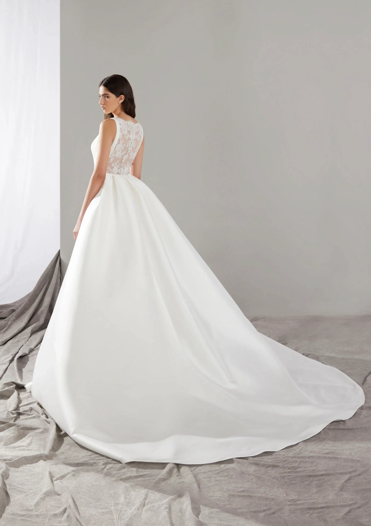 Pronovias Origin