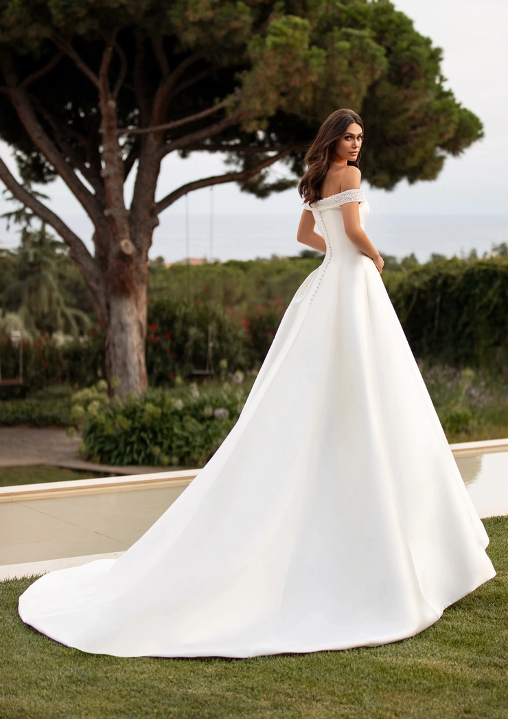 Pronovias Rea