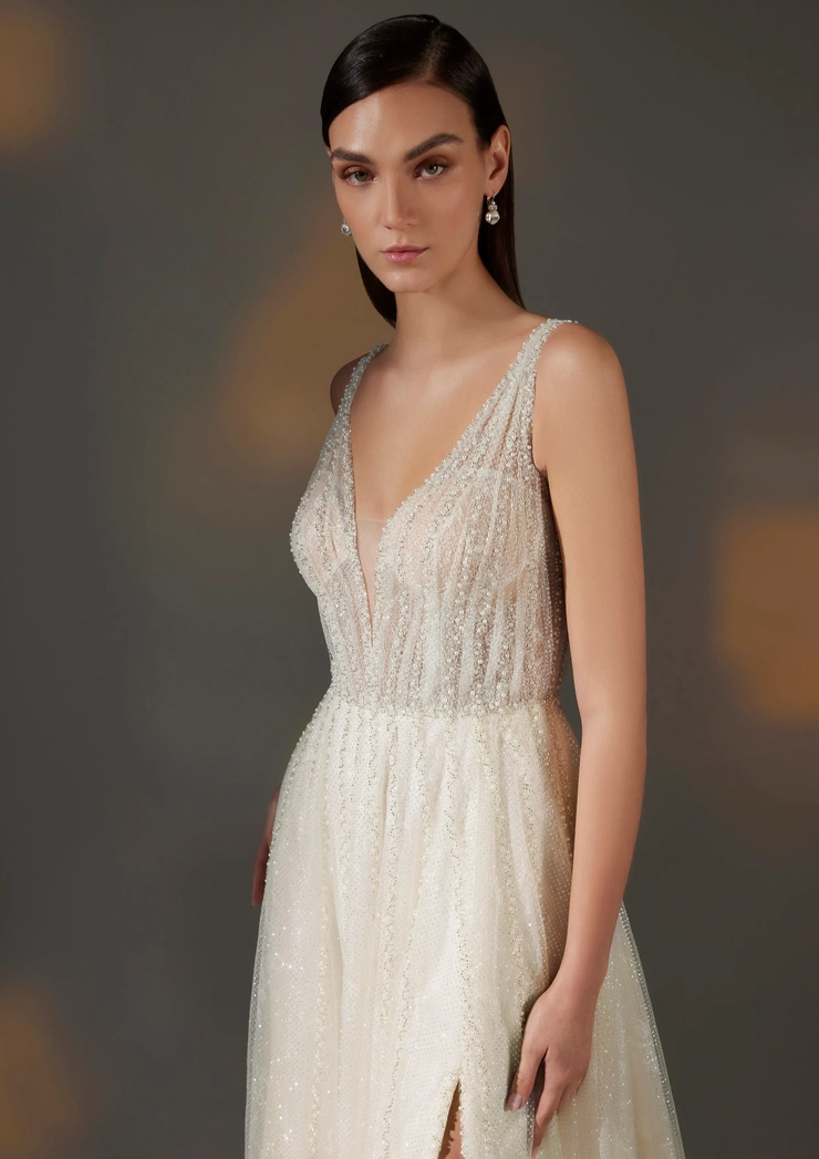 Privee by Pronovias Aniko