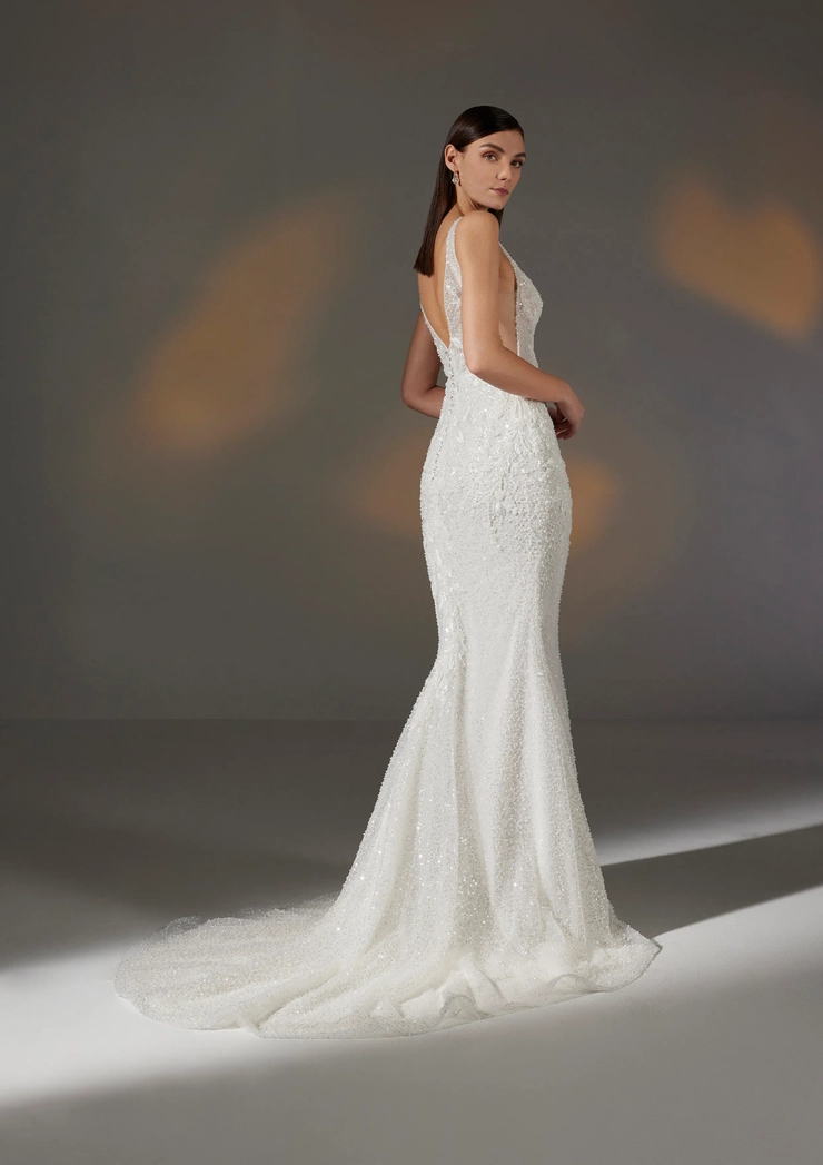 Privee by Pronovias Ayanna