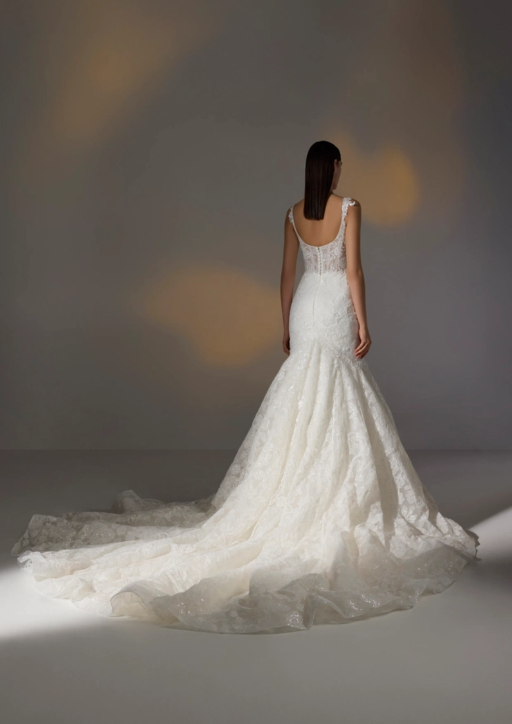 Privee by Pronovias Cherish