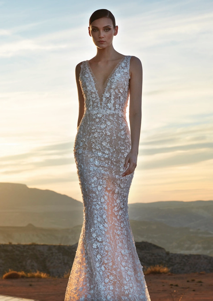 Privee by Pronovias Diamond