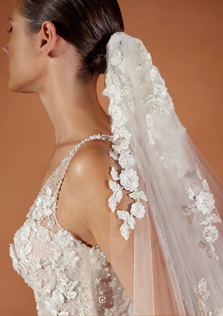 Privee by Pronovias Diany