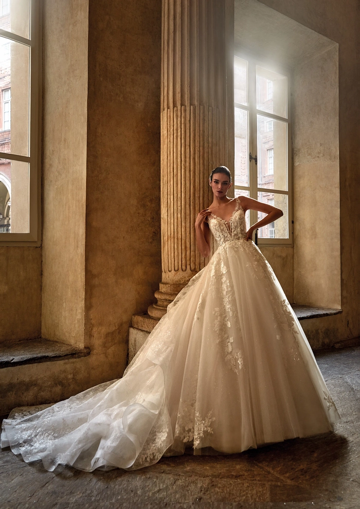 Privee by Pronovias #Kyante Default Thumbnail Image