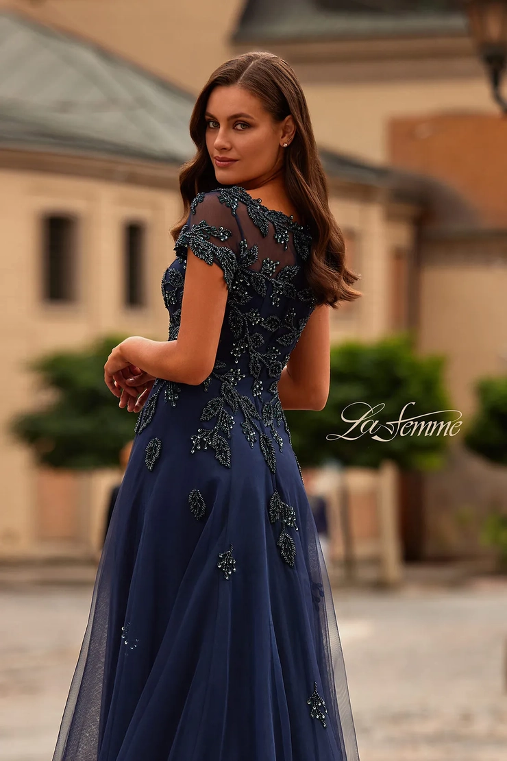 La Femme Style #31692 #3 backface vertical cropped picture