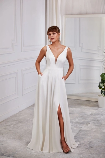 Aerie Couture 2007 #1 frontface vertical thumbnail