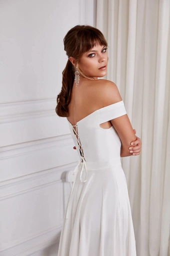 Aerie Couture 2008 #5 backface vertical cropped thumbnail