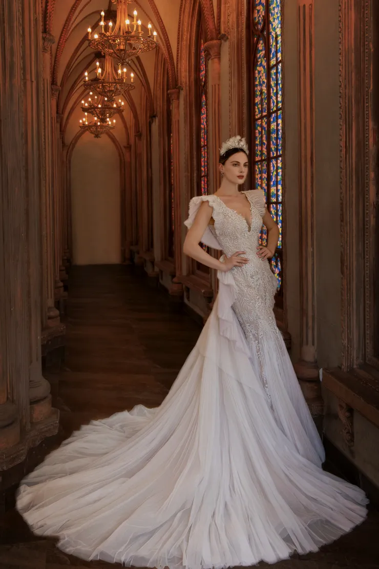 Ysa Makino - 781046 | Weddings by Debbie