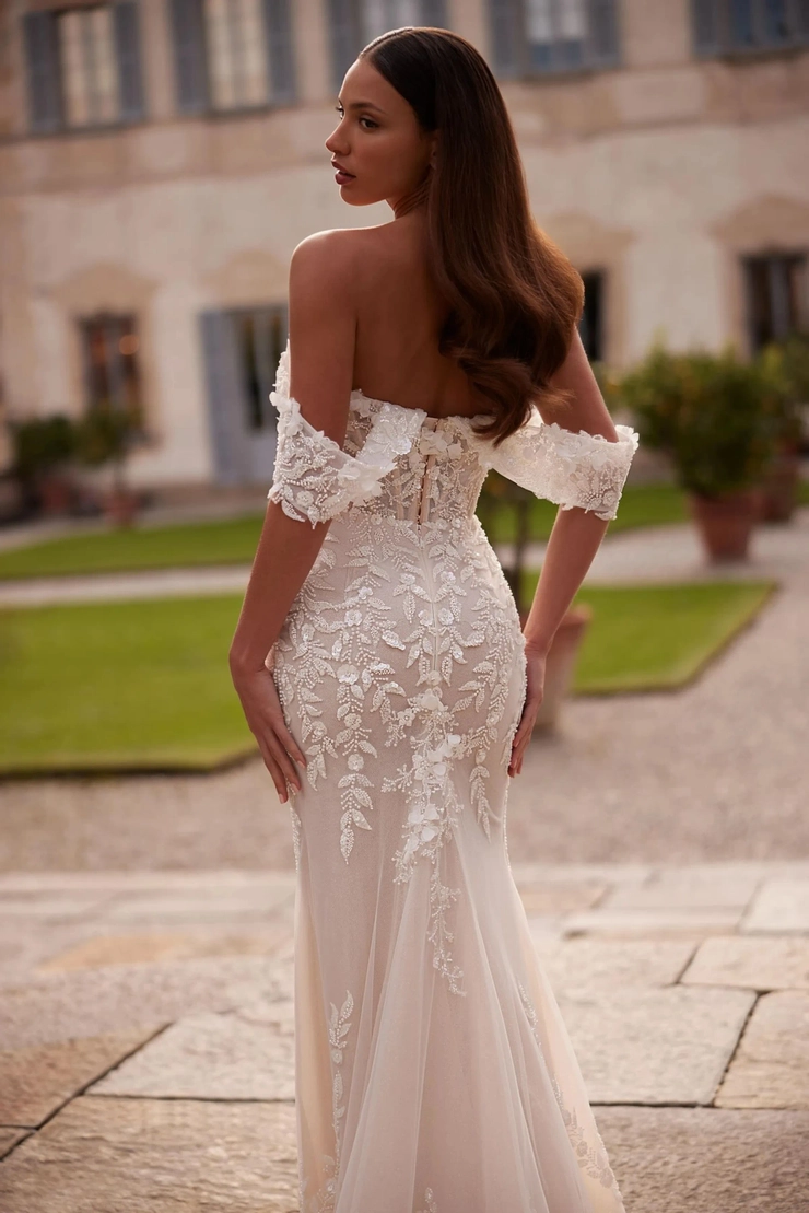 Private Collection Style #3395 #3 backface vertical cropped picture
