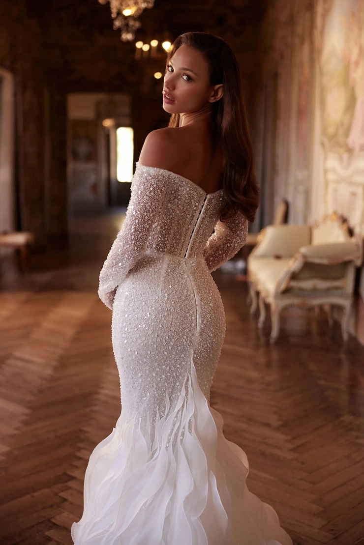 Private Collection Style #3399 #3 backface vertical cropped picture