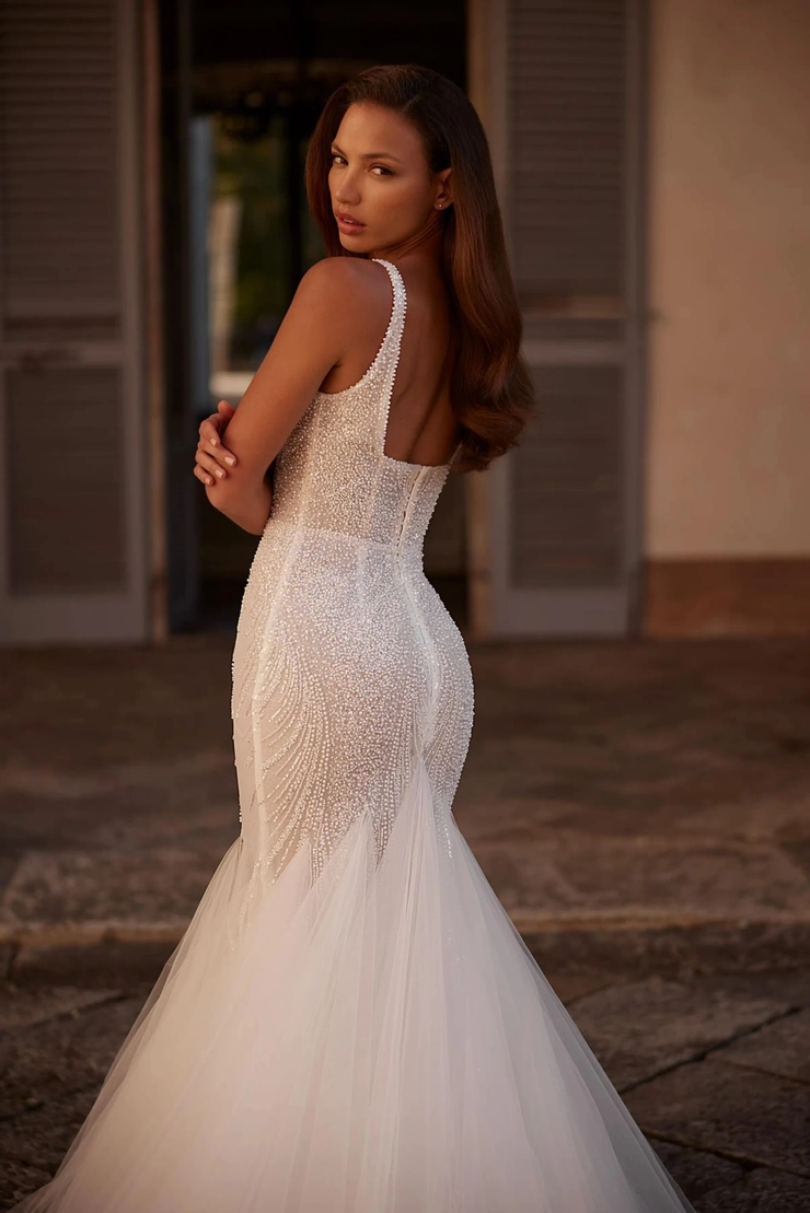 Private Collection Style #3405 #4 backface vertical cropped picture