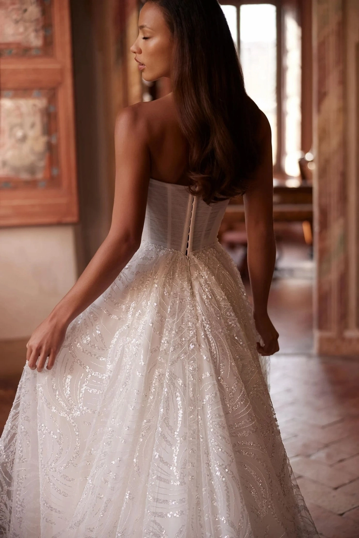 Private Collection Style #3417 #3 backface vertical cropped picture