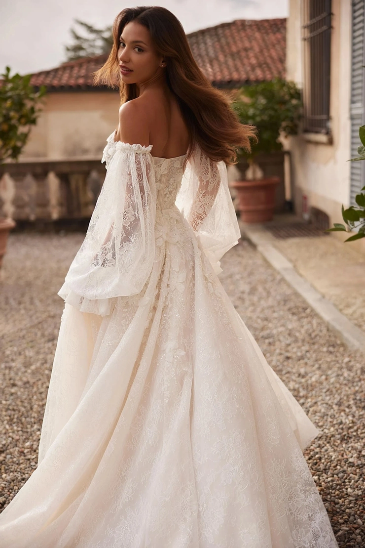 Private Collection Style #3423 #3 backface vertical cropped picture