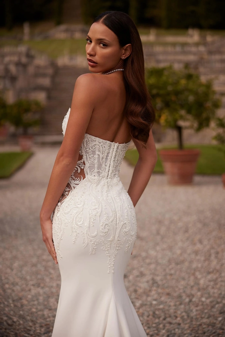 Private Collection Style #3429 #3 backface vertical cropped picture