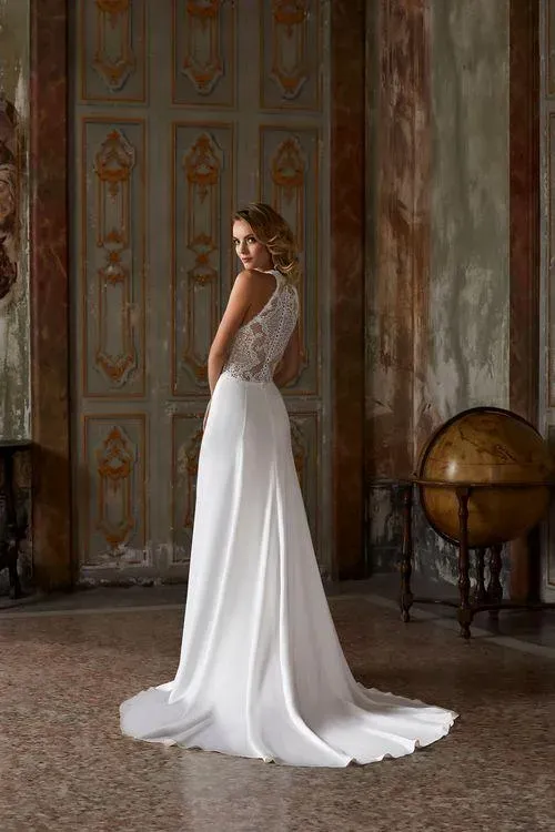 Demetrios 8205