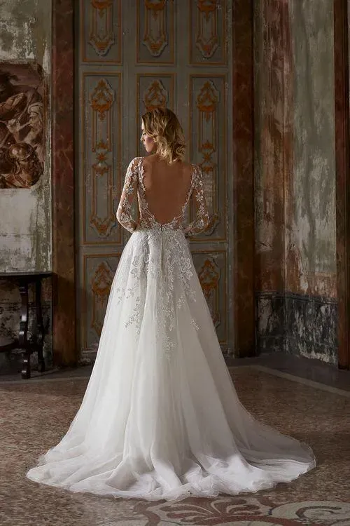 Demetrios 8225