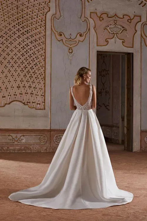 Demetrios 8232